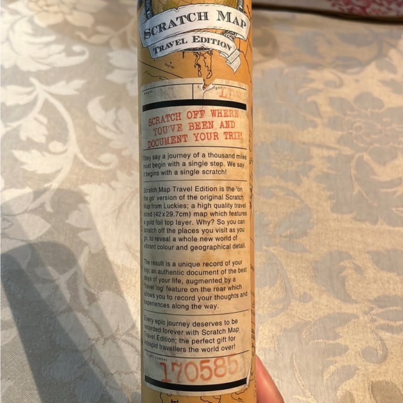 BRAND NEW Scratch Map Poster 47 x 29.7cm - Picture 2 of 5